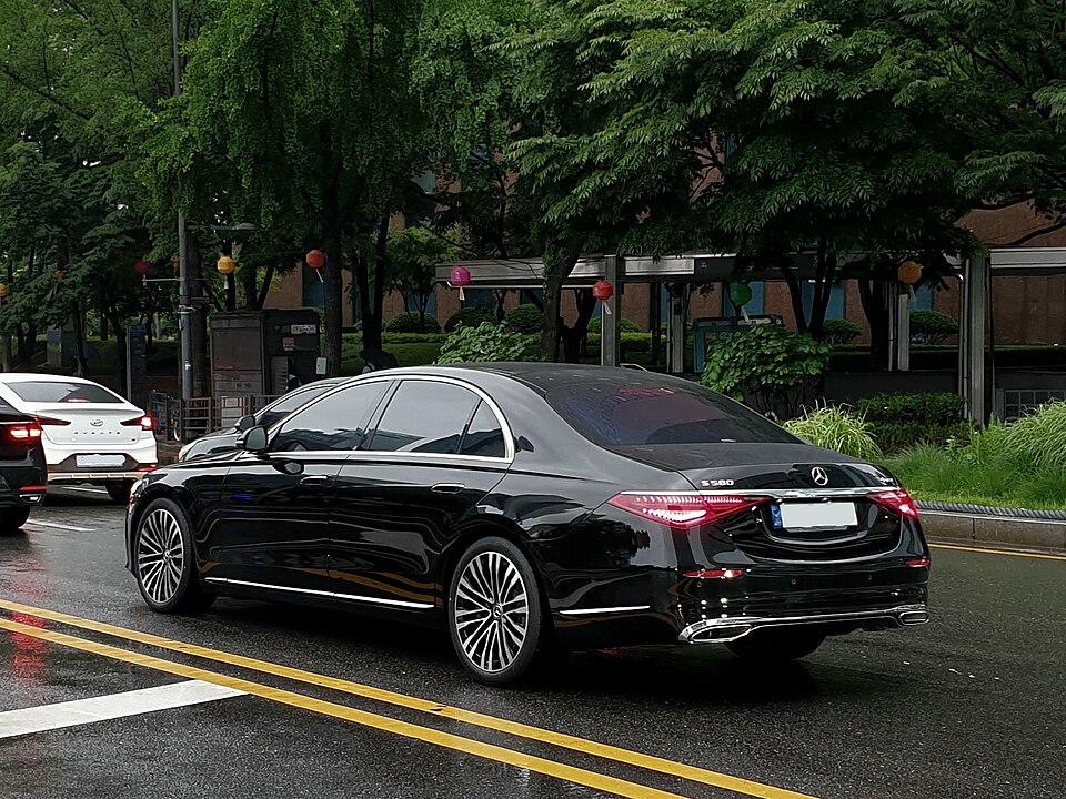 v18 mercedes s class vip 1